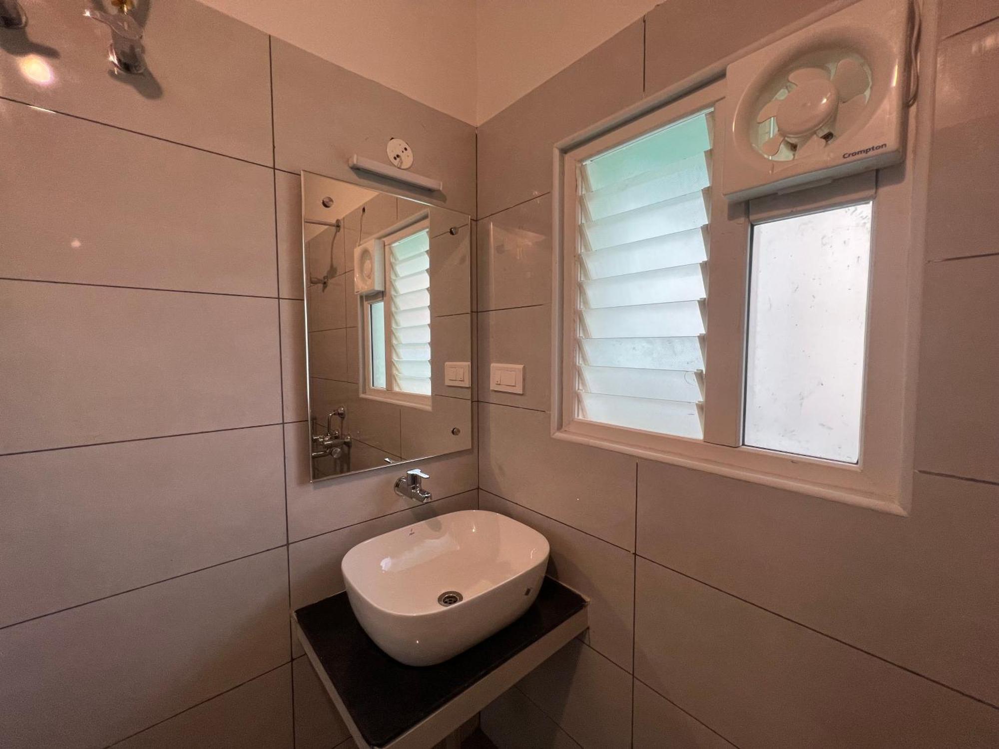 Le Hotel Host Tiruchirappalli 外观 照片