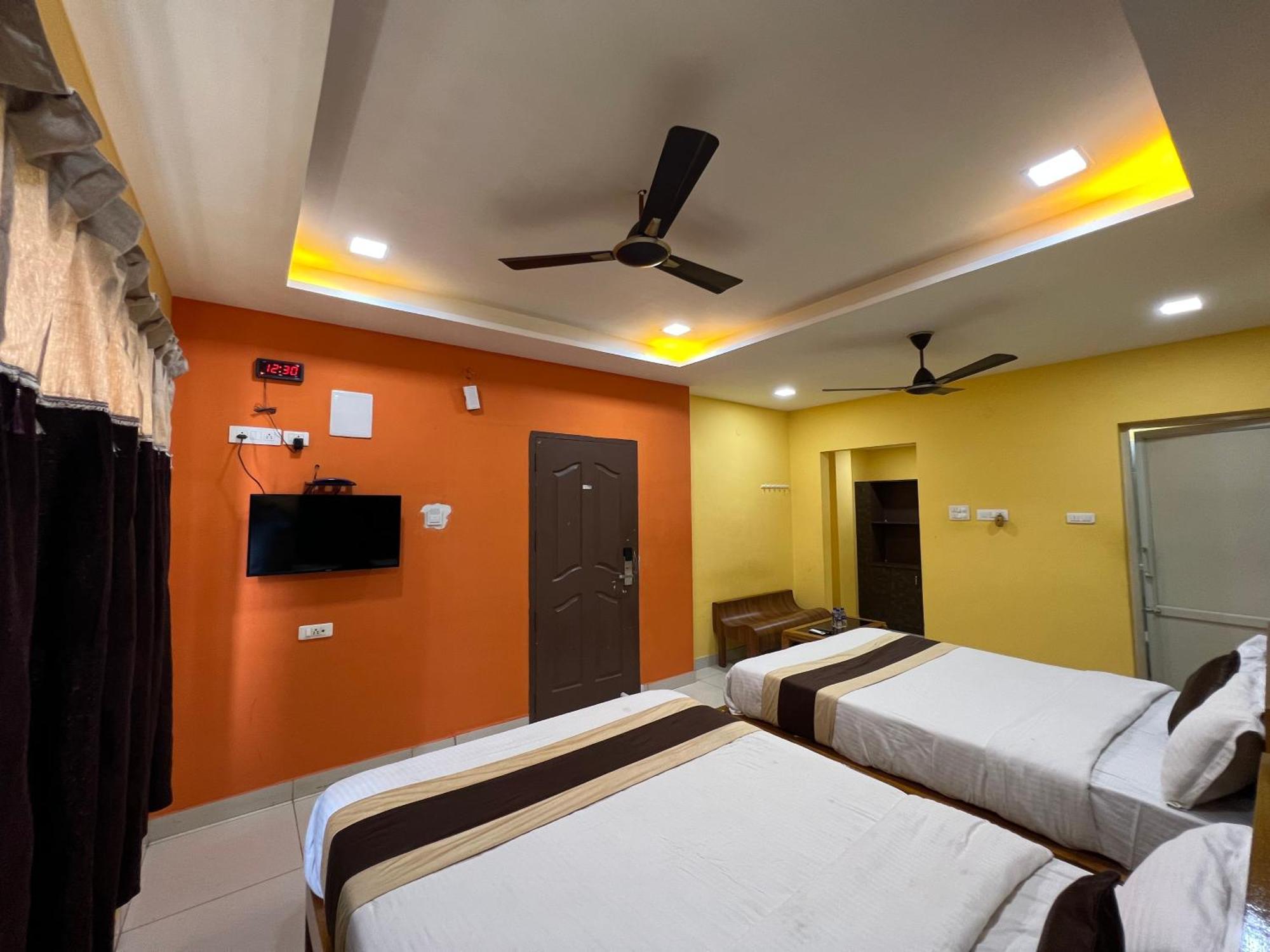 Le Hotel Host Tiruchirappalli 外观 照片