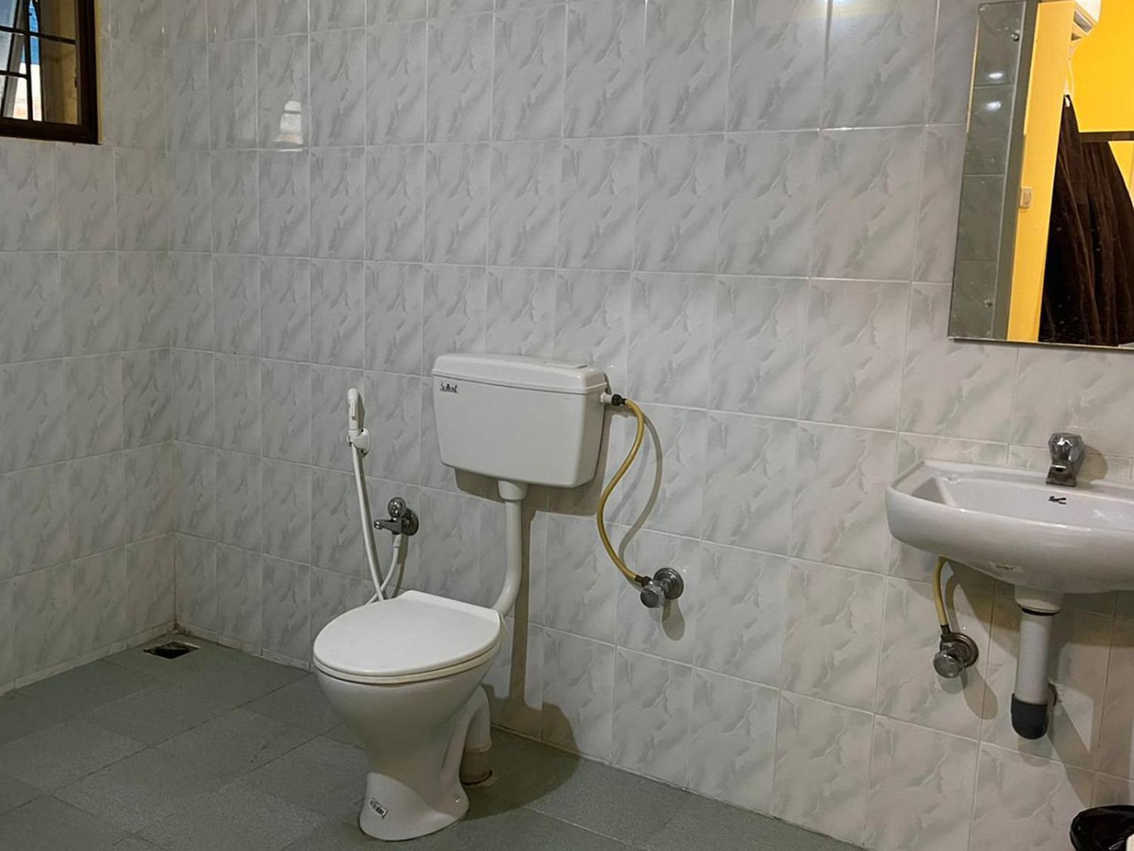 Le Hotel Host Tiruchirappalli 外观 照片
